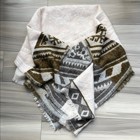 Geometric Patterned Scarf in Brown and Cream - Picture 1 of 5